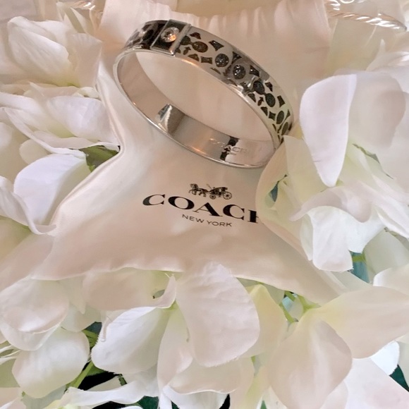 GLITTER 🖤🤍COACH NEW IN POUCH SILVER-BLACK GLITTER SPARKLE BANGLE SIGNATU… - Picture 4 of 6